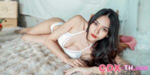 น้องเพชรพลอย petchploy
